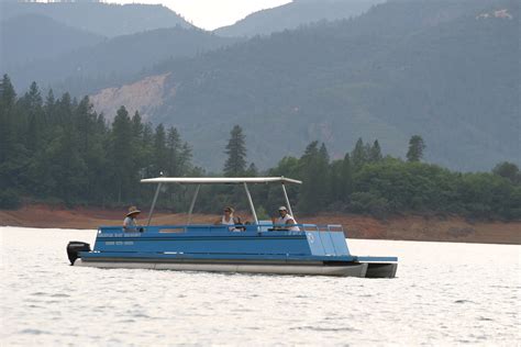 patio boat rentals shasta lake